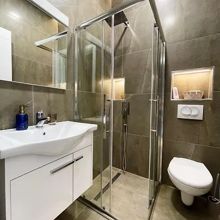 Daire Aj Apartments, Hidden Gem In The Heart Of