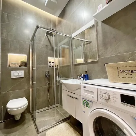 Daire Aj Apartments, Hidden Gem In The Heart Of